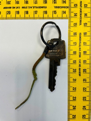Llaves encontradas junto al cuerpo